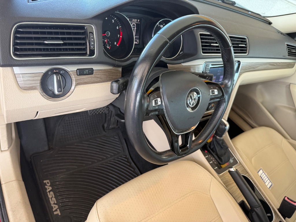2016 Volkswagen Passat SE - Photo 19