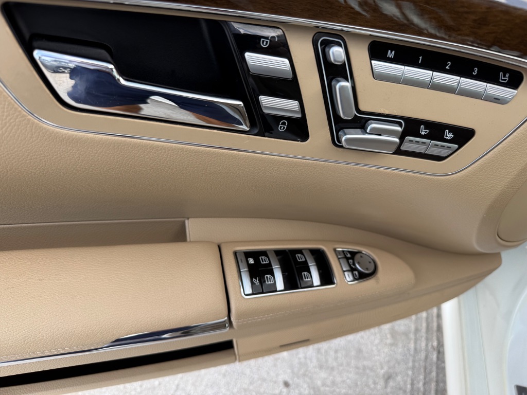2011 Mercedes-Benz S-Class S400 - Photo 19