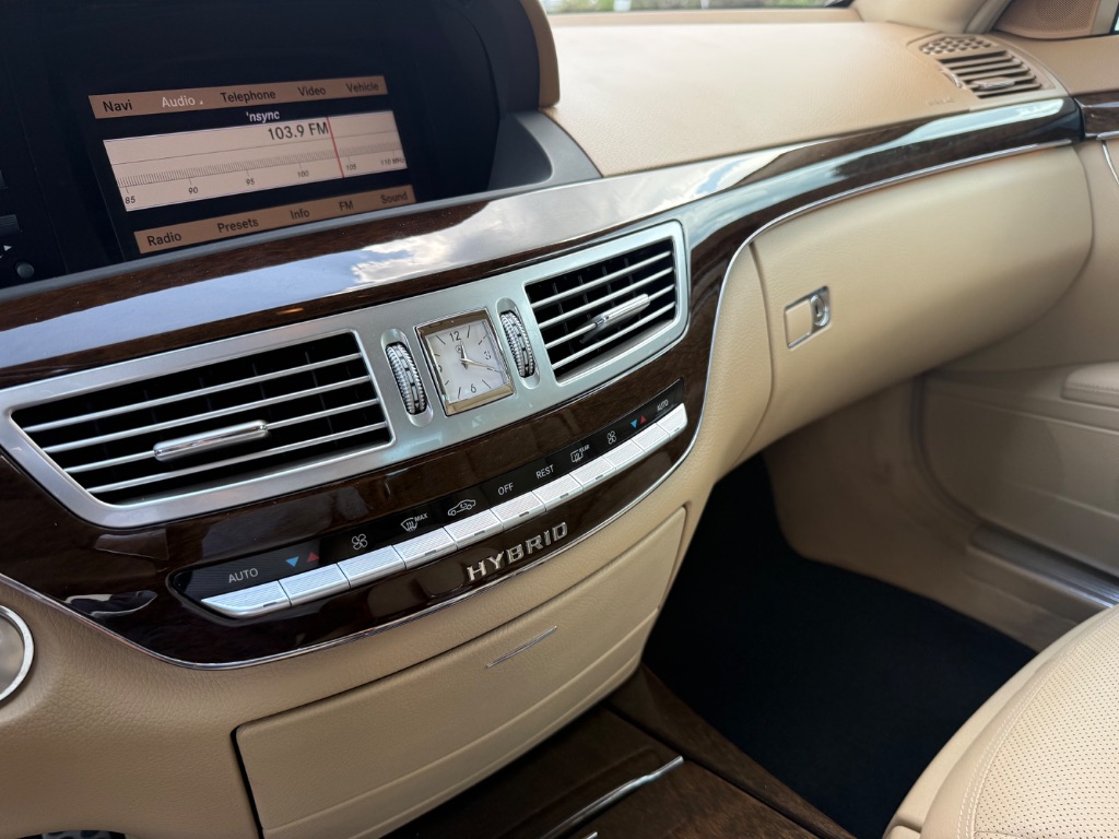 2011 Mercedes-Benz S-Class S400 - Photo 33