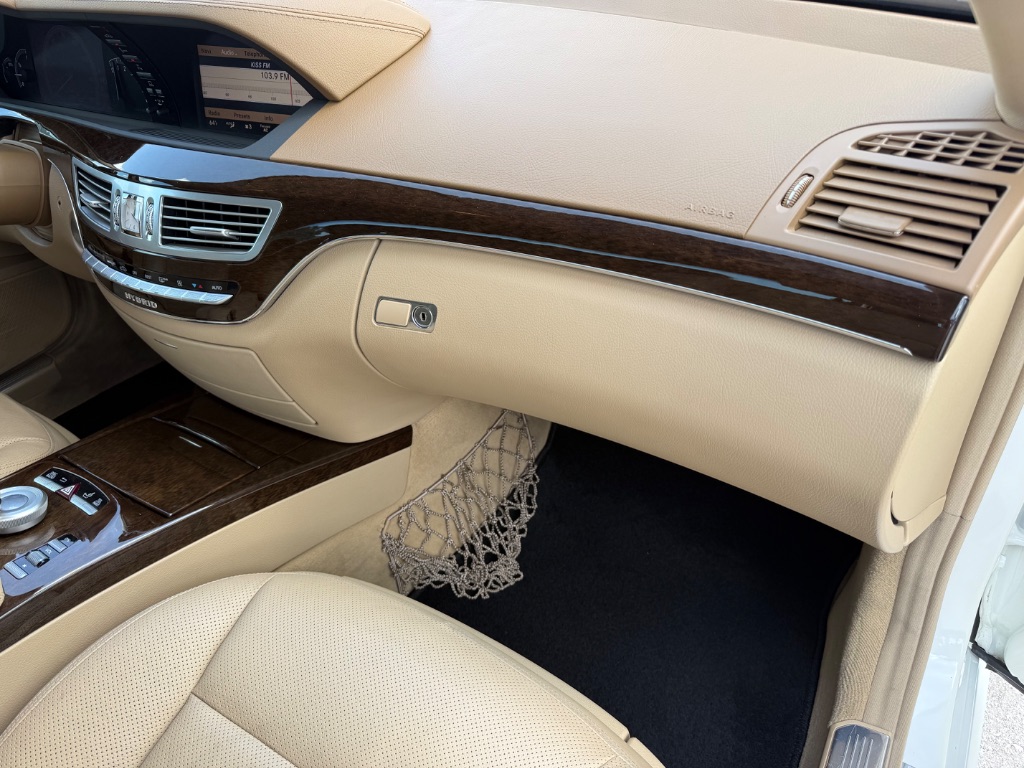 2011 Mercedes-Benz S-Class S400 - Photo 38