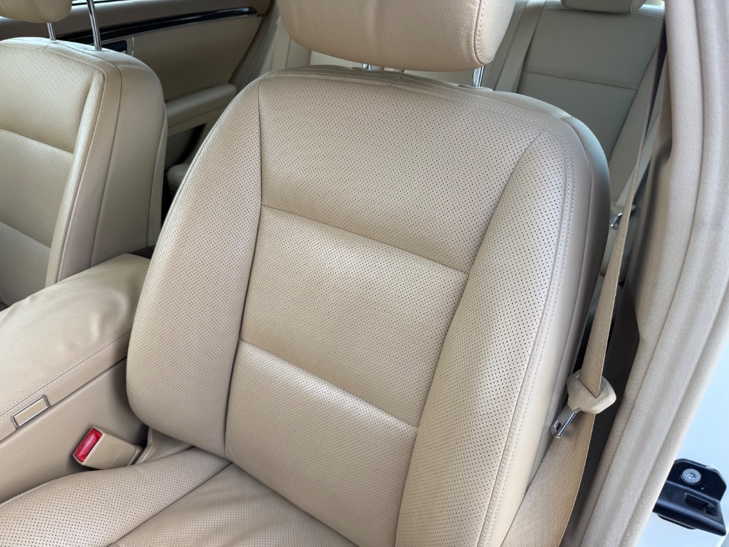 2011 Mercedes-Benz S-Class S400 - Photo 21