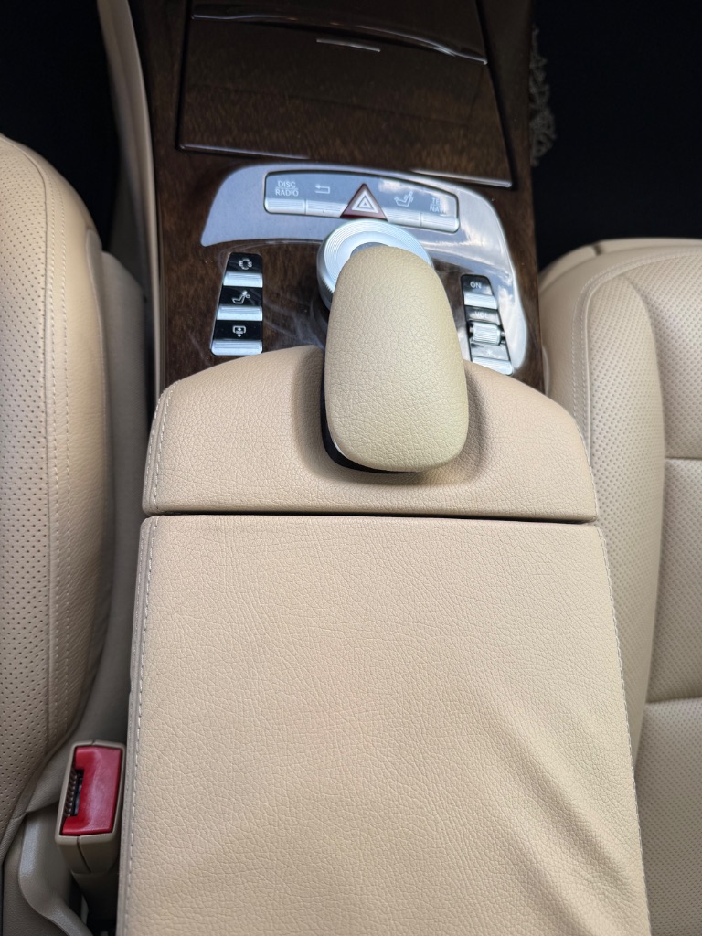 2011 Mercedes-Benz S-Class S400 - Photo 32